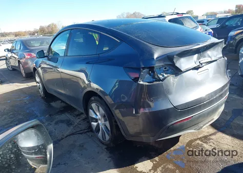 2023 Tesla Model Y Rwd from USA, damaged, VIN 7SAYGDED8PF943012